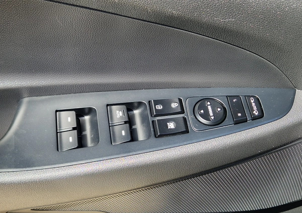 Hyundai Tucson cena 78900 przebieg: 121000, rok produkcji 2018 z Sucha Beskidzka małe 742